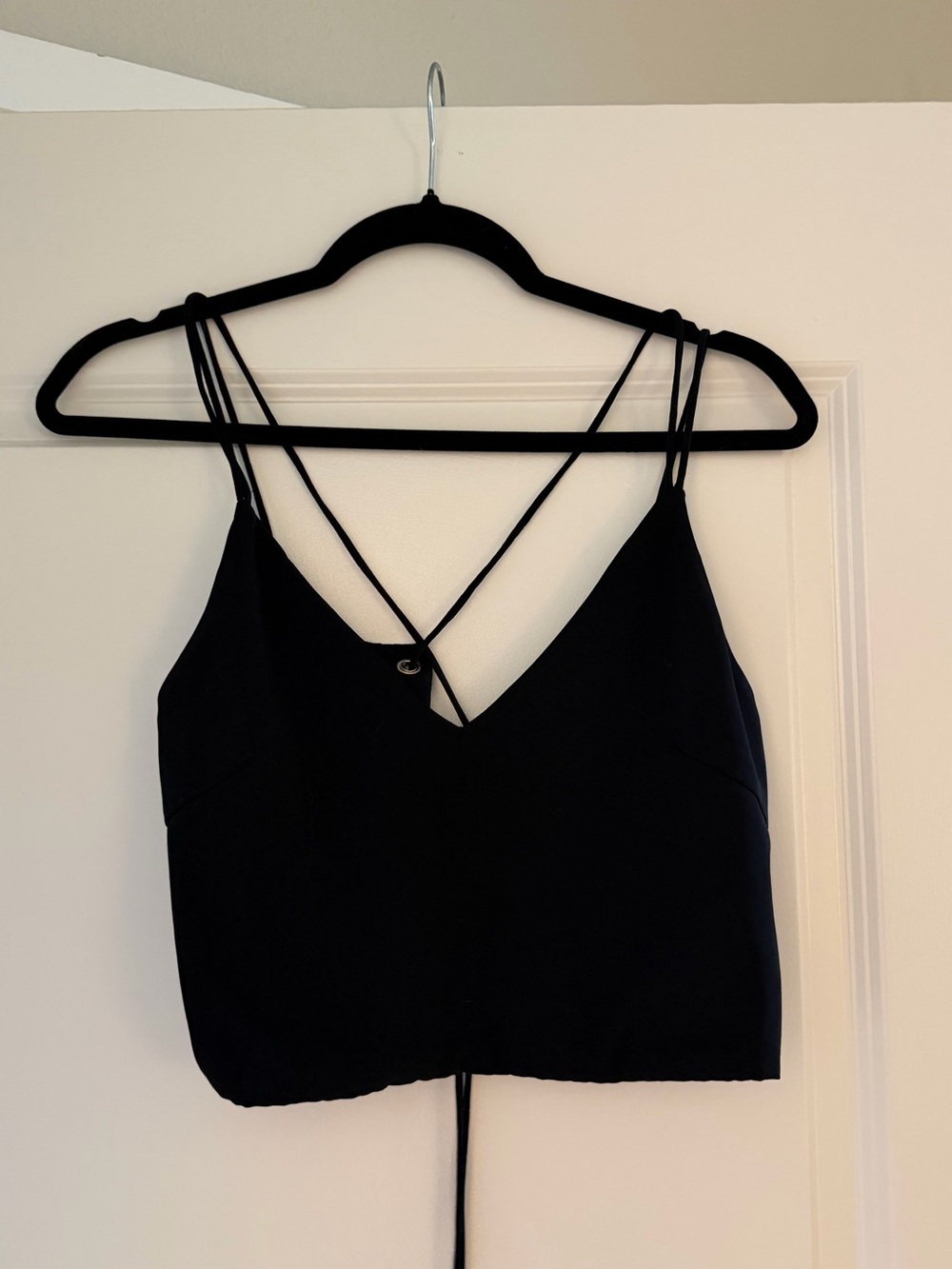 Black Strappy V-Neck Cropped Cami